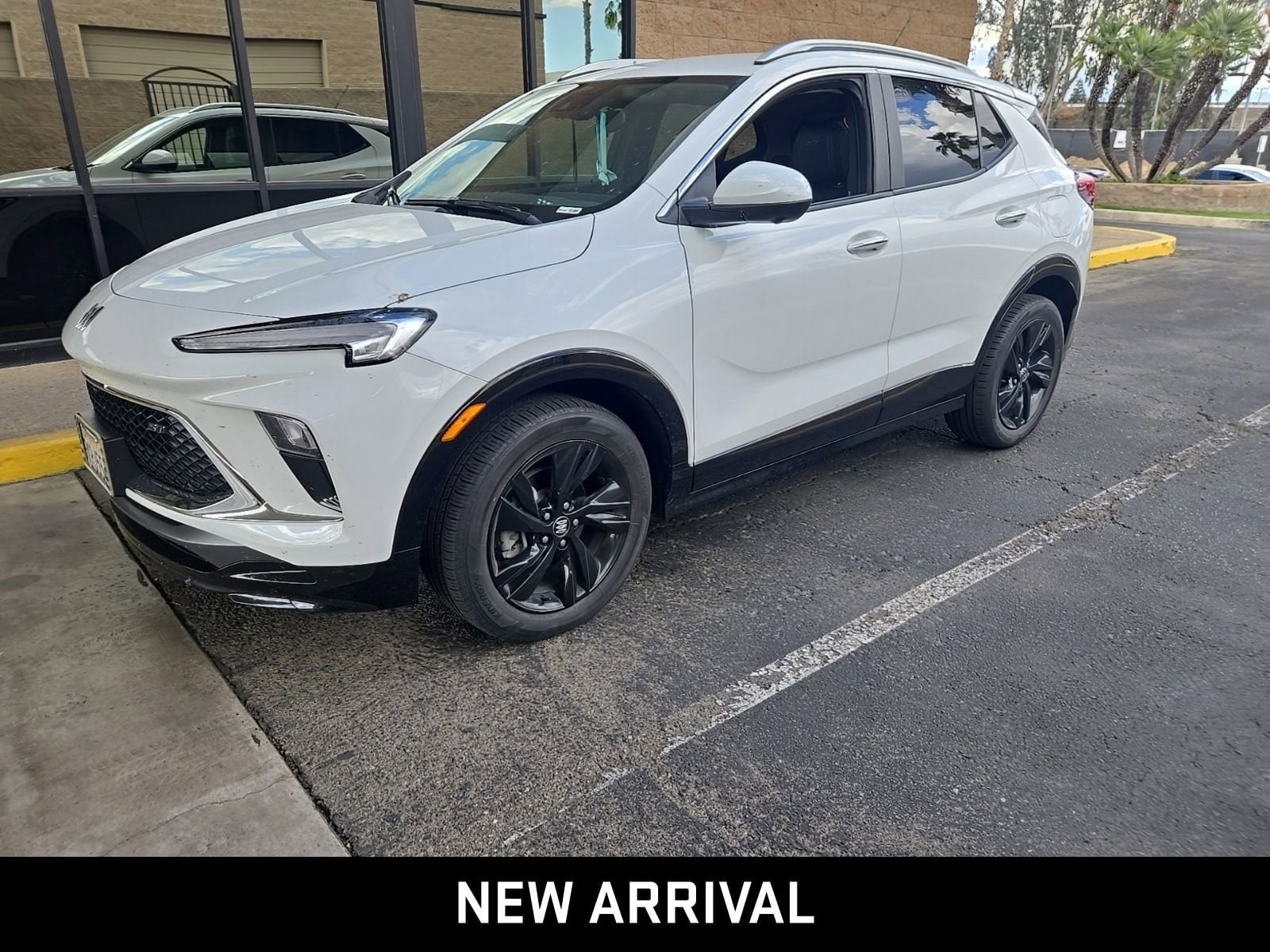 2024 Buick Encore GX Sport Touring photo 1