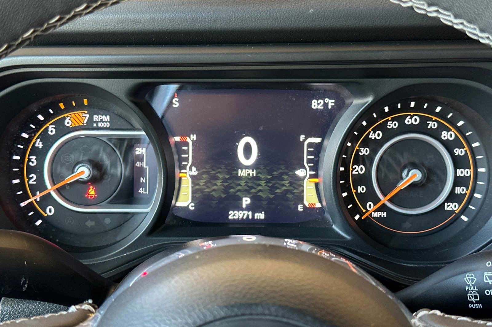 2025 Jeep Wrangler 4-Door Sahara - Photo 24