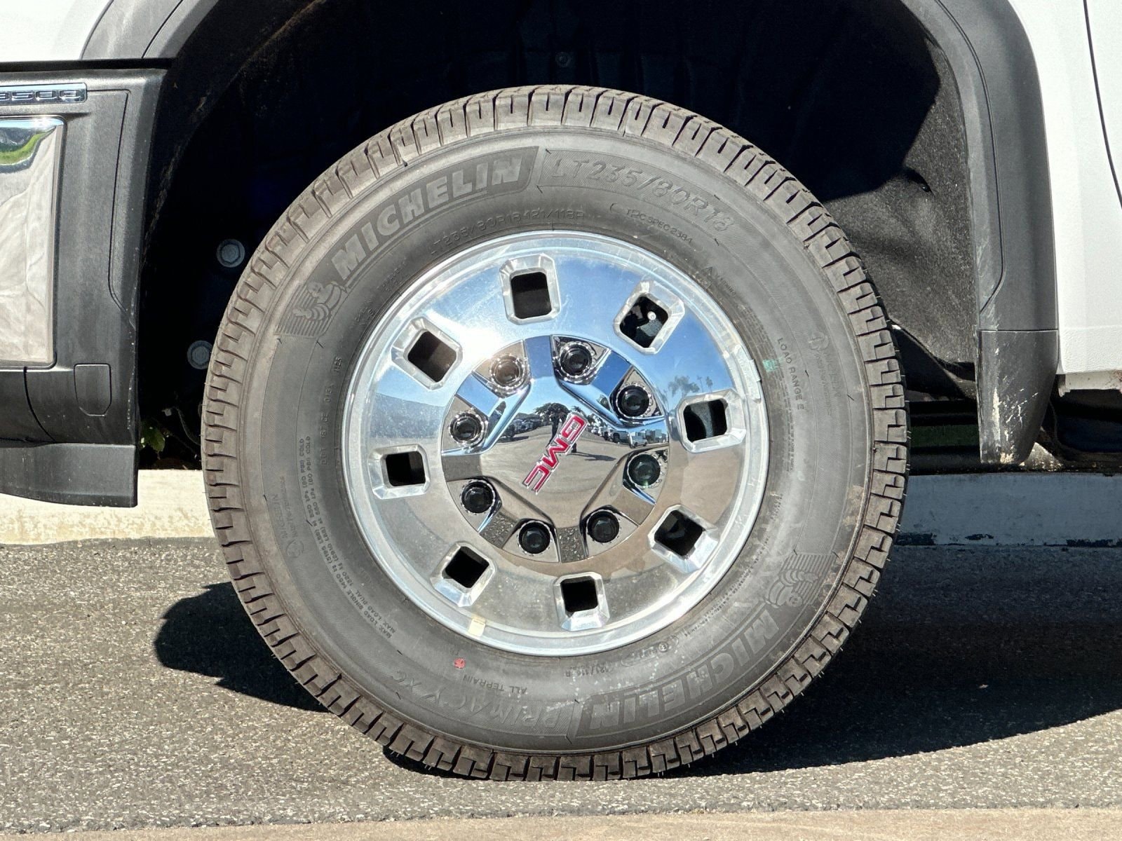 2025 GMC Sierra 3500HD Pro - Photo 22