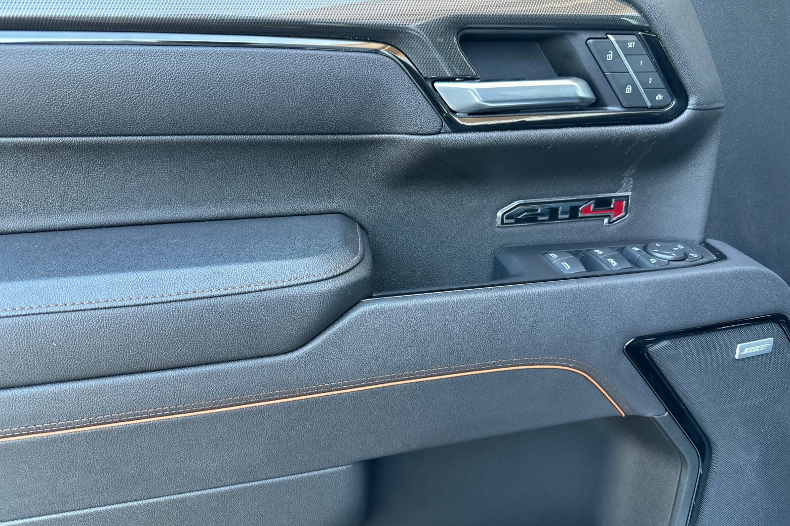 2025 GMC Sierra 1500 AT4 - Photo 11