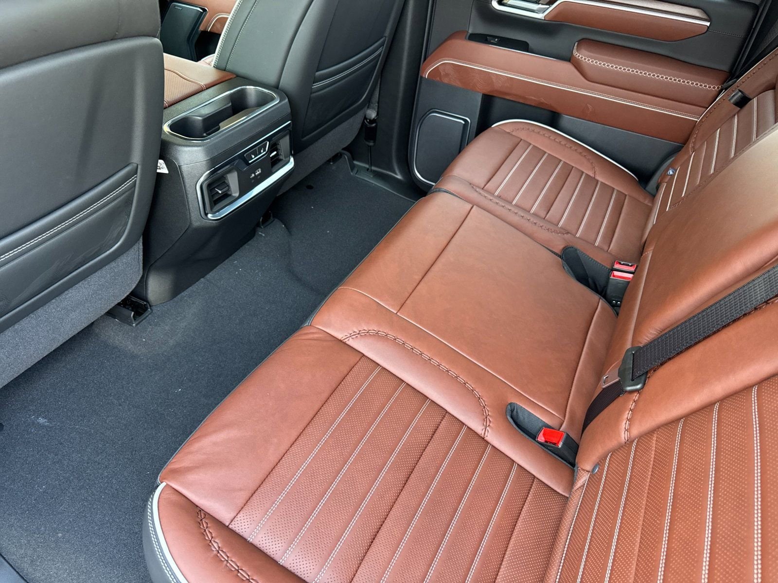 2026 GMC Sierra 2500HD Denali Ultimate - Photo 11