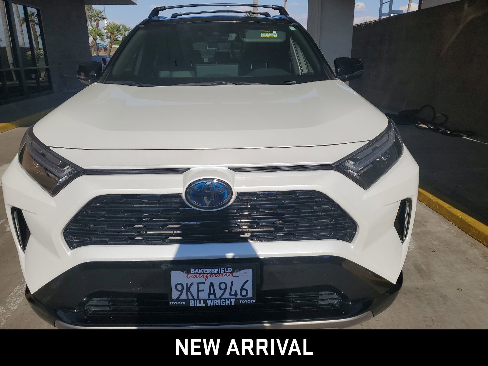 2024 Toyota RAV4 Hybrid XSE photo 2