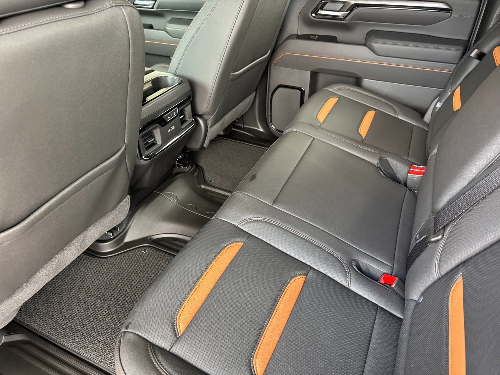 2026 GMC Sierra 2500HD AT4 - Photo 11