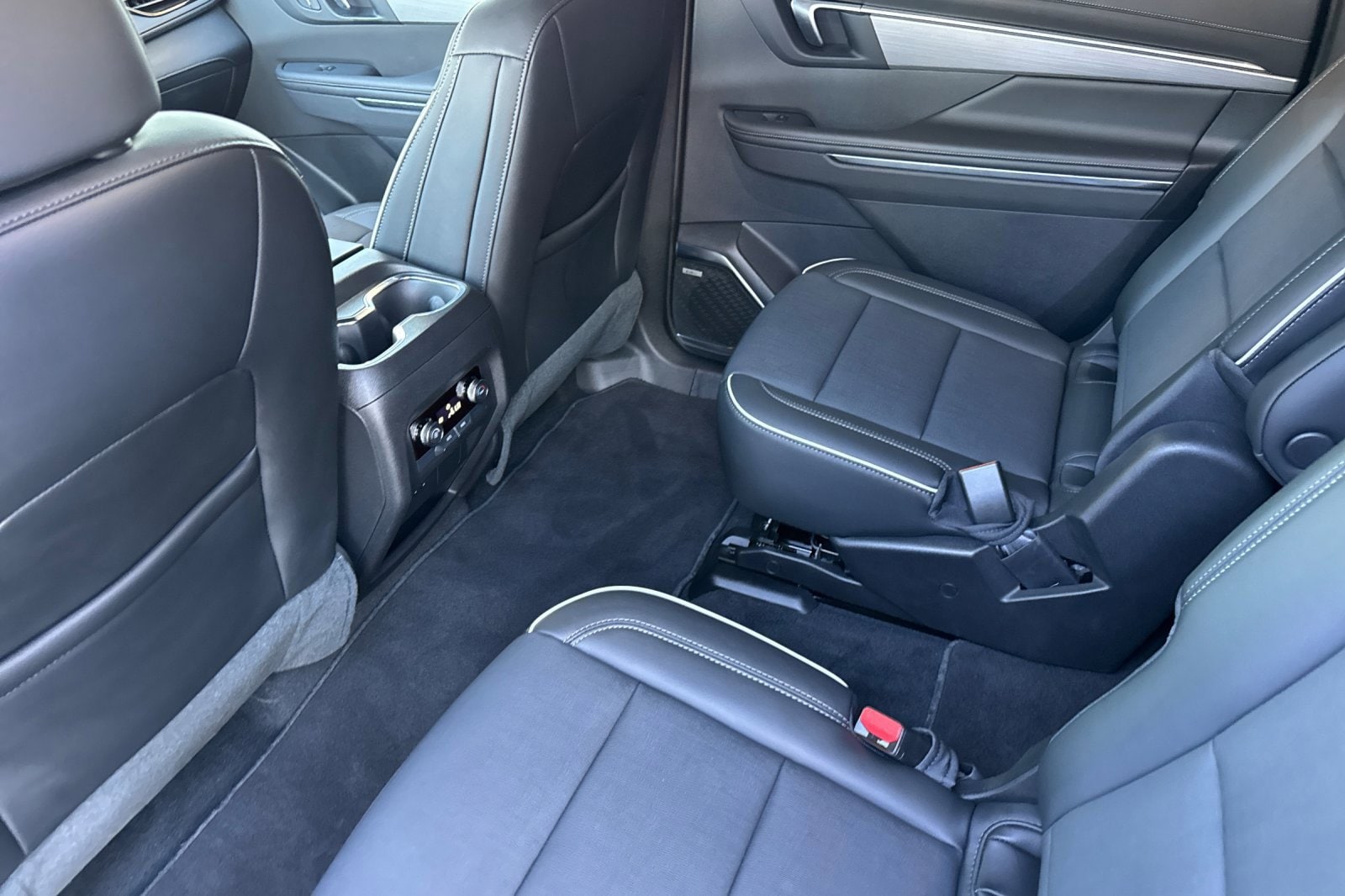 2026 Buick Enclave Preferred - Photo 13