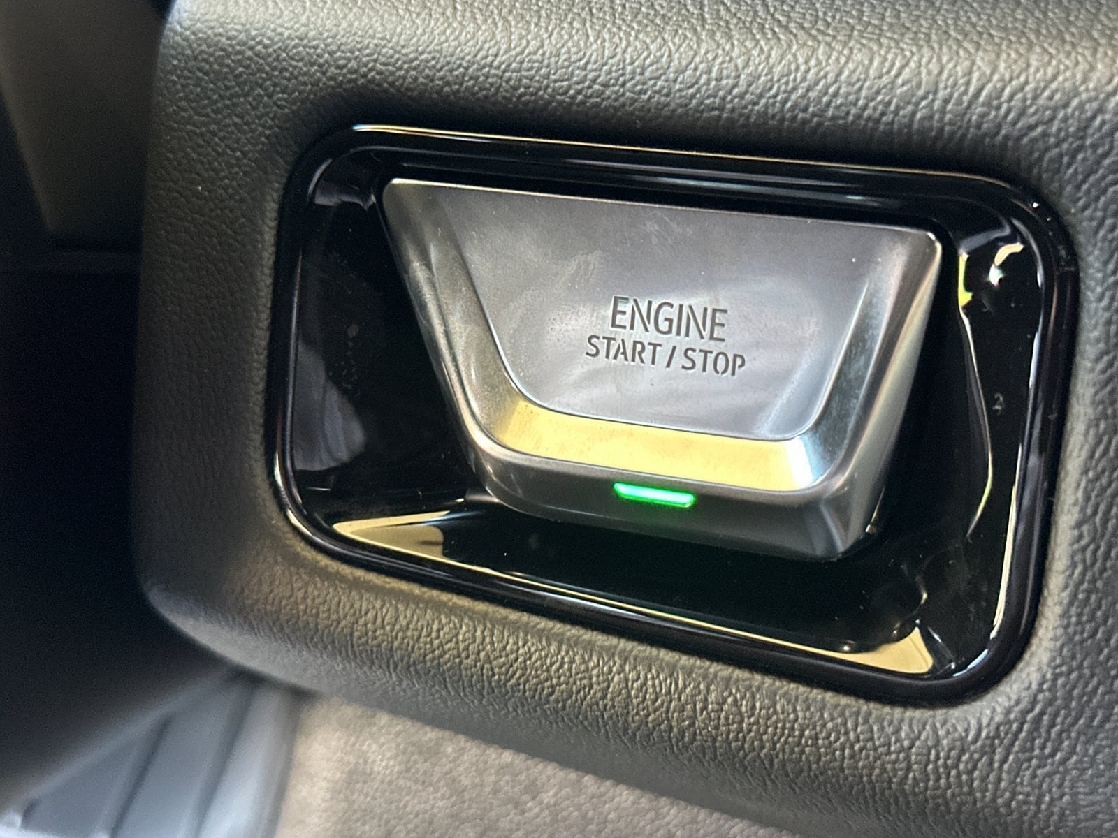 2027 GMC Yukon XL Denali - Photo 22