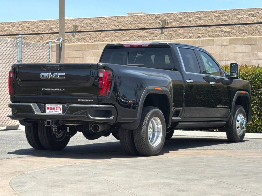 New 2026 GMC Sierra 3500 HD Denali Ultimate DRW Truck