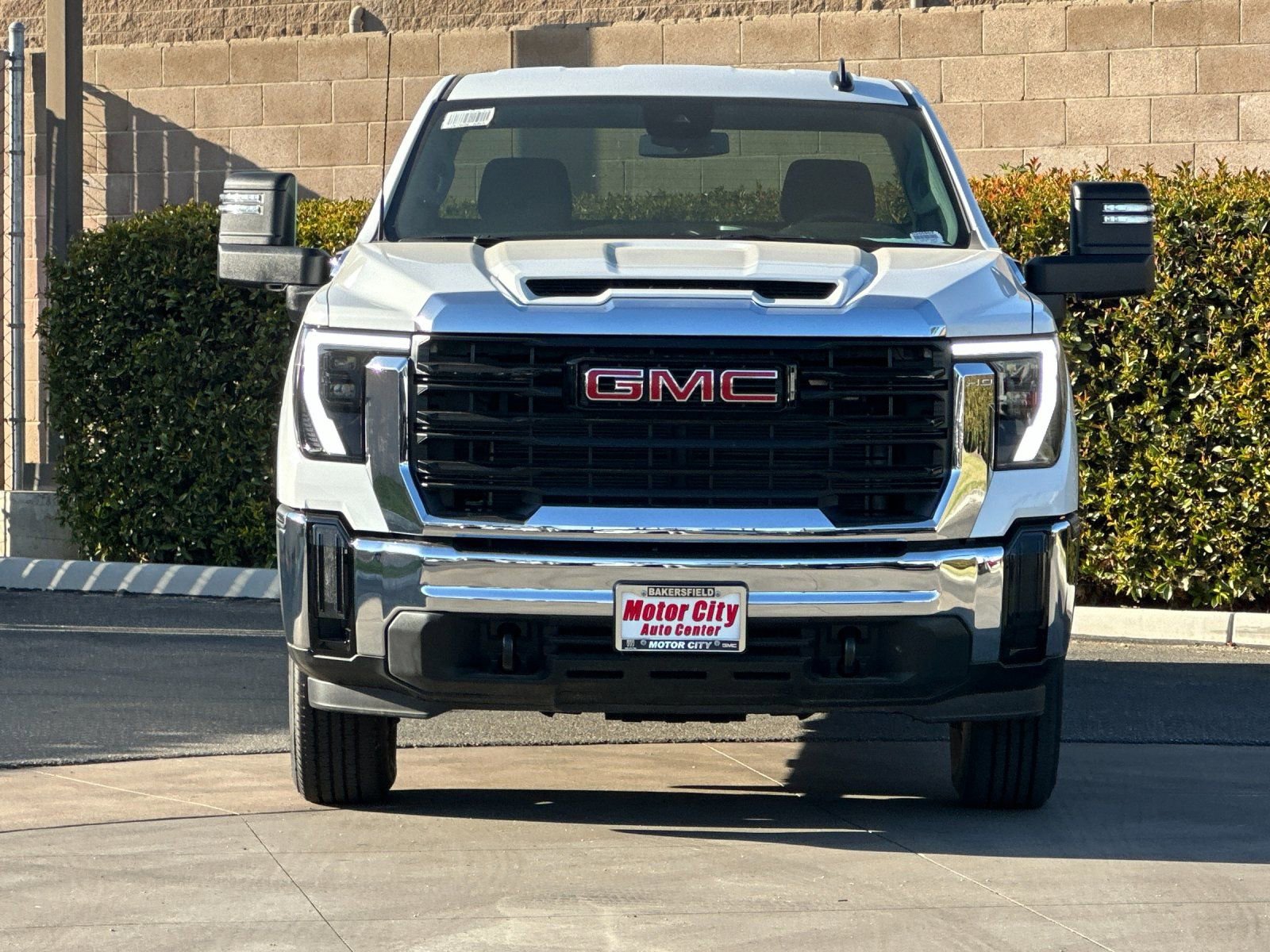 2025 GMC Sierra 2500HD Pro - Photo 9