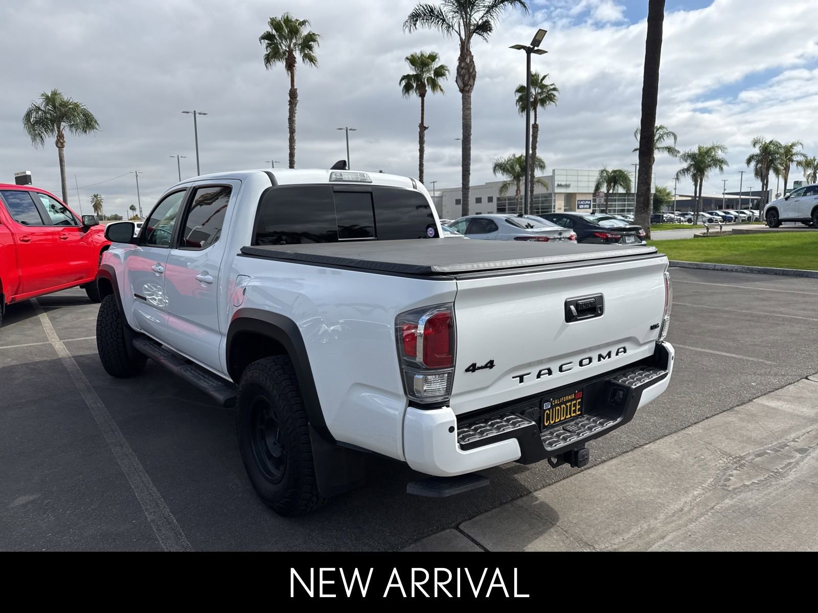 2022 Toyota Tacoma SR photo 2