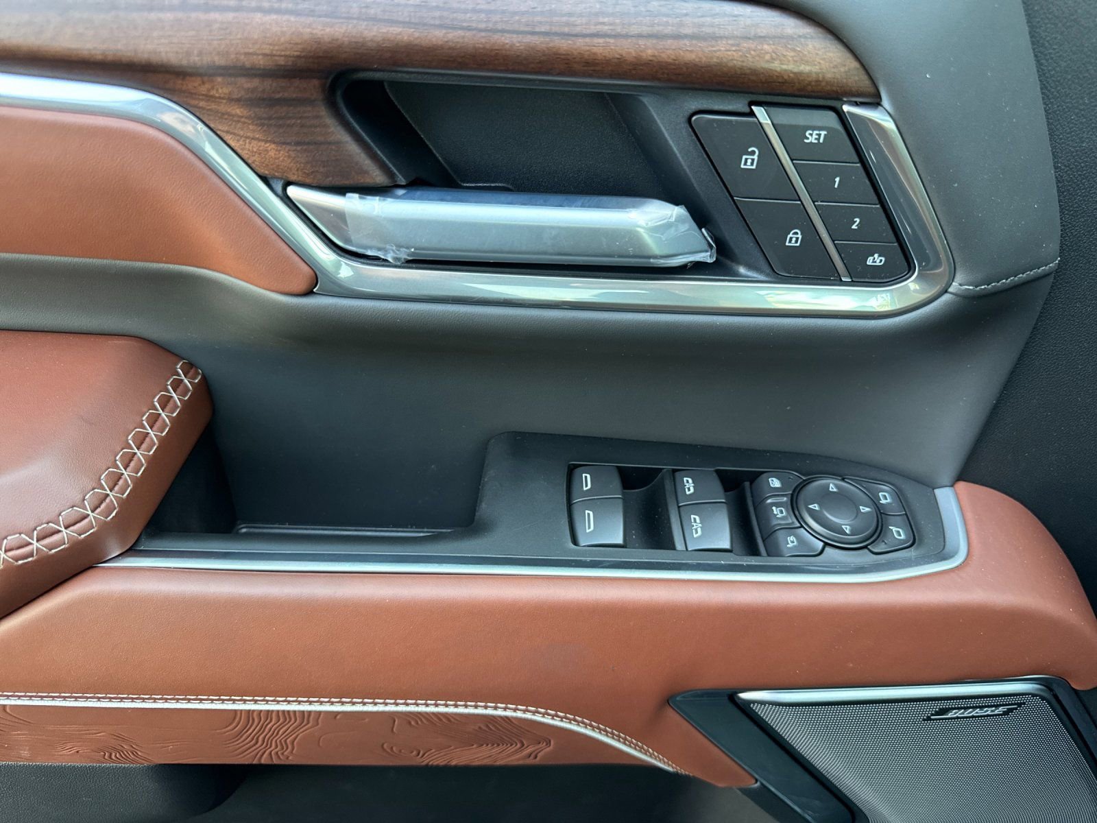 2026 GMC Sierra 2500HD Denali Ultimate - Photo 10