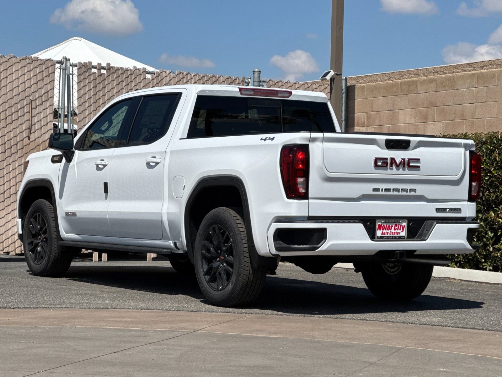 2026 GMC Sierra 1500 Elevation photo 4