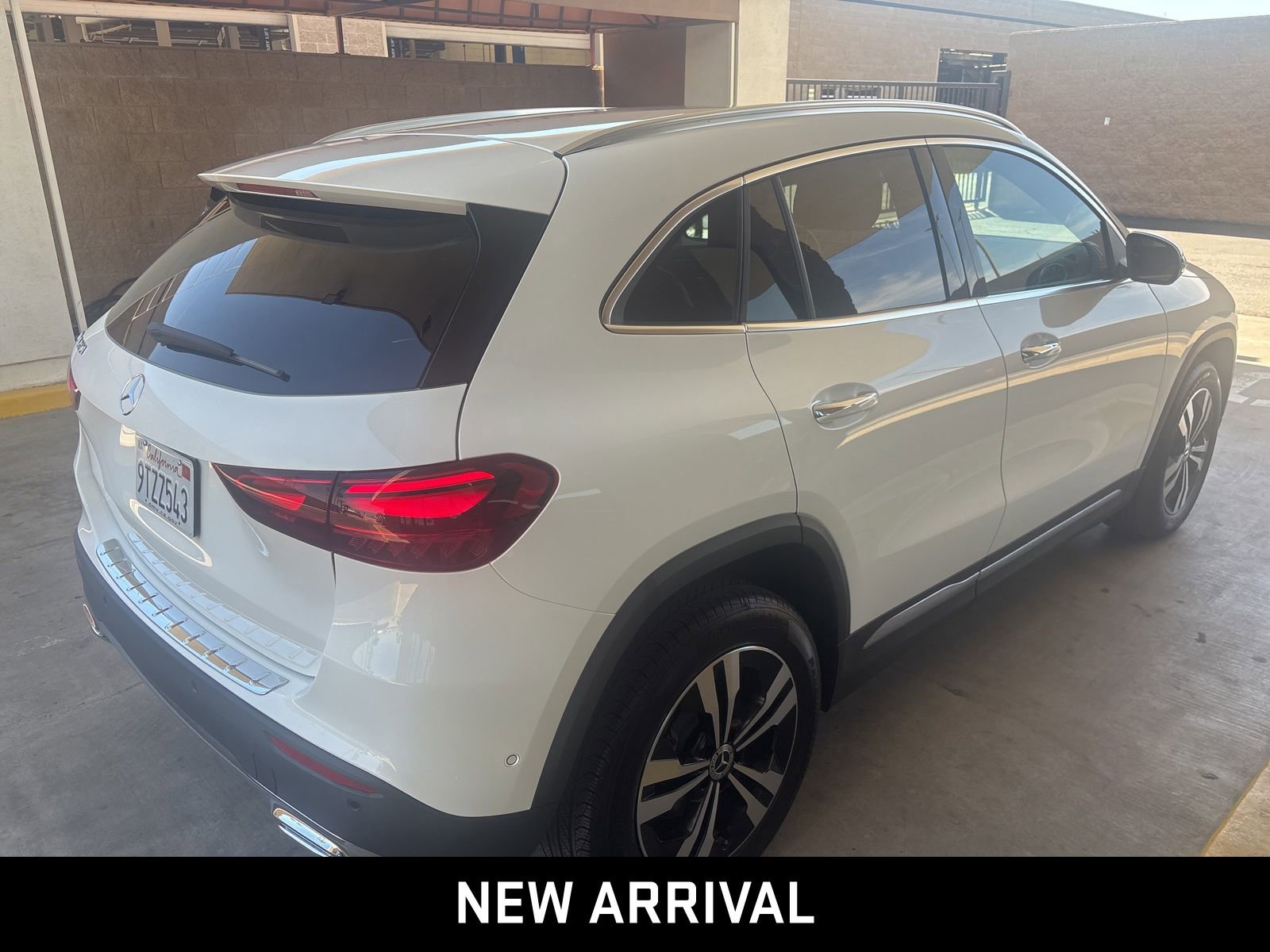 2025 Mercedes-Benz GLA 250 4matic photo 5