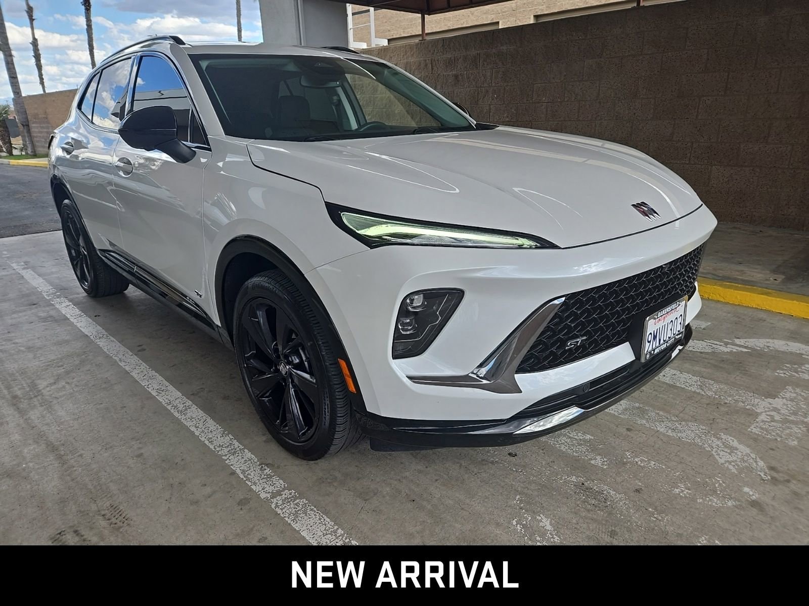 2024 Buick Envision Sport Touring photo 2