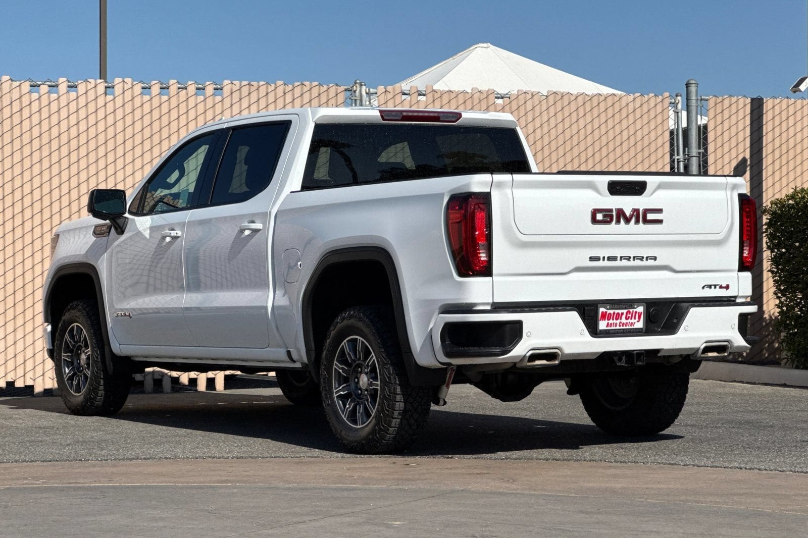 2025 GMC Sierra 1500 AT4 - Photo 6