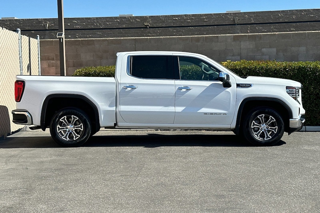 Used 2025 GMC Sierra 1500 SLT Truck