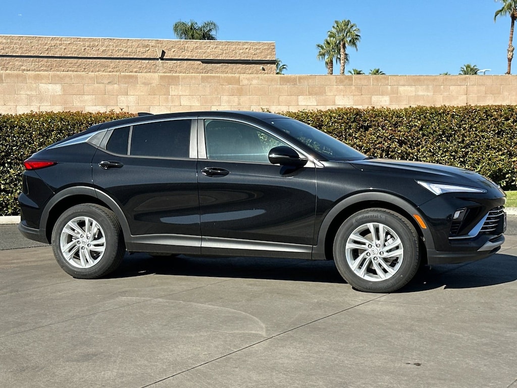 New 2025 Buick Envista Preferred SUV
