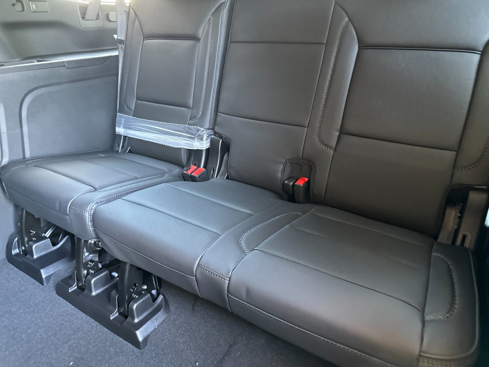 2027 GMC Yukon XL Denali - Photo 14