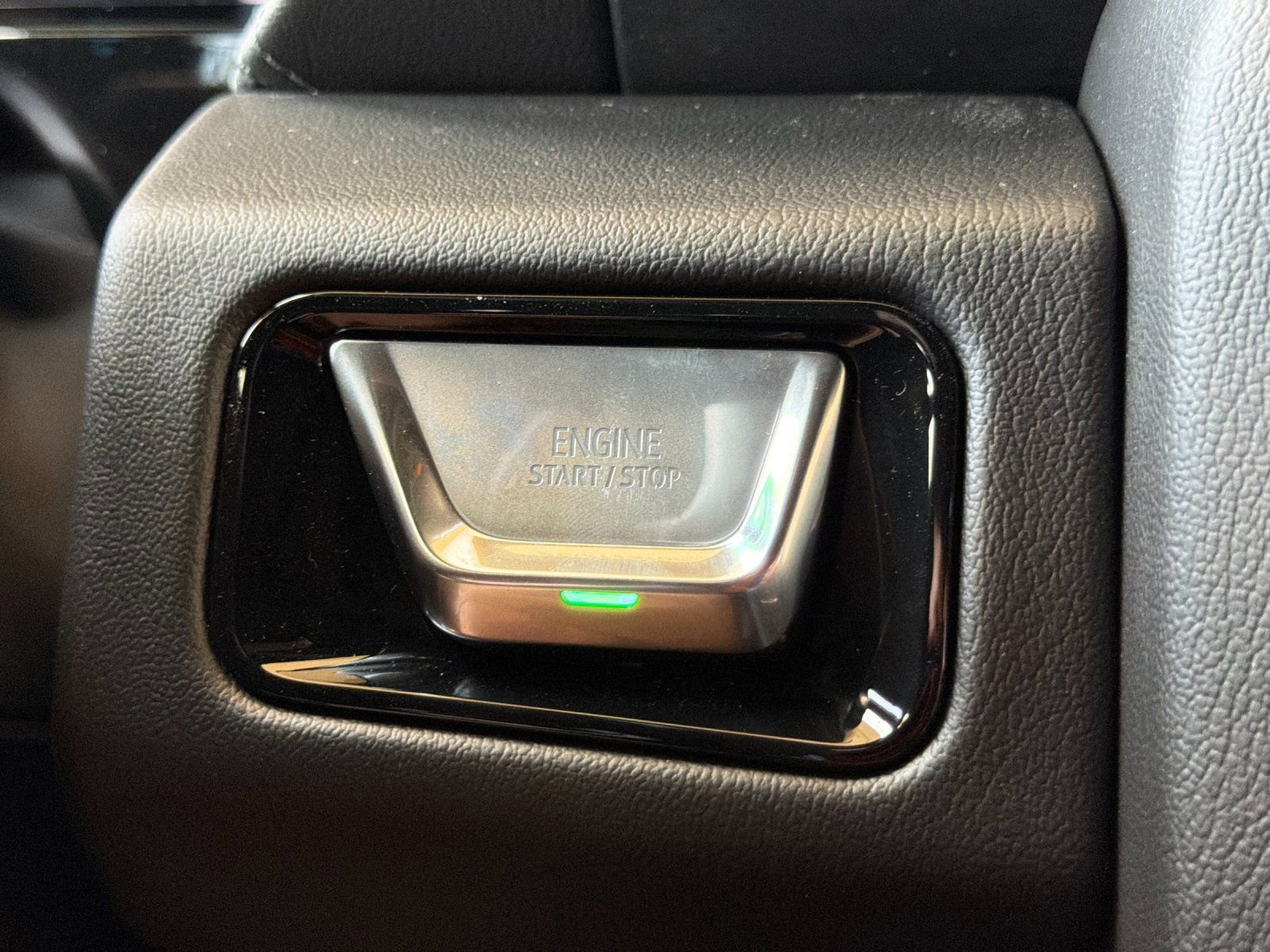 2026 GMC Yukon XL Denali - Photo 24