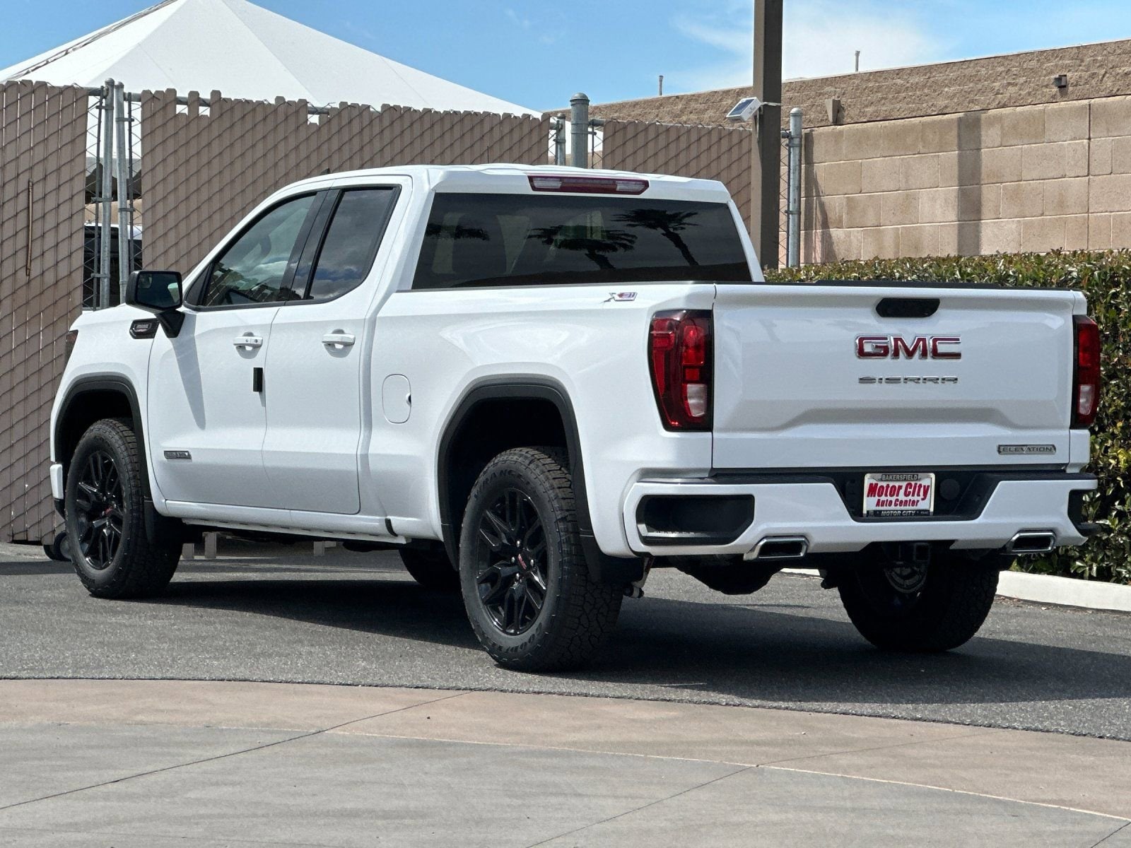 2026 GMC Sierra 1500 Elevation photo 4