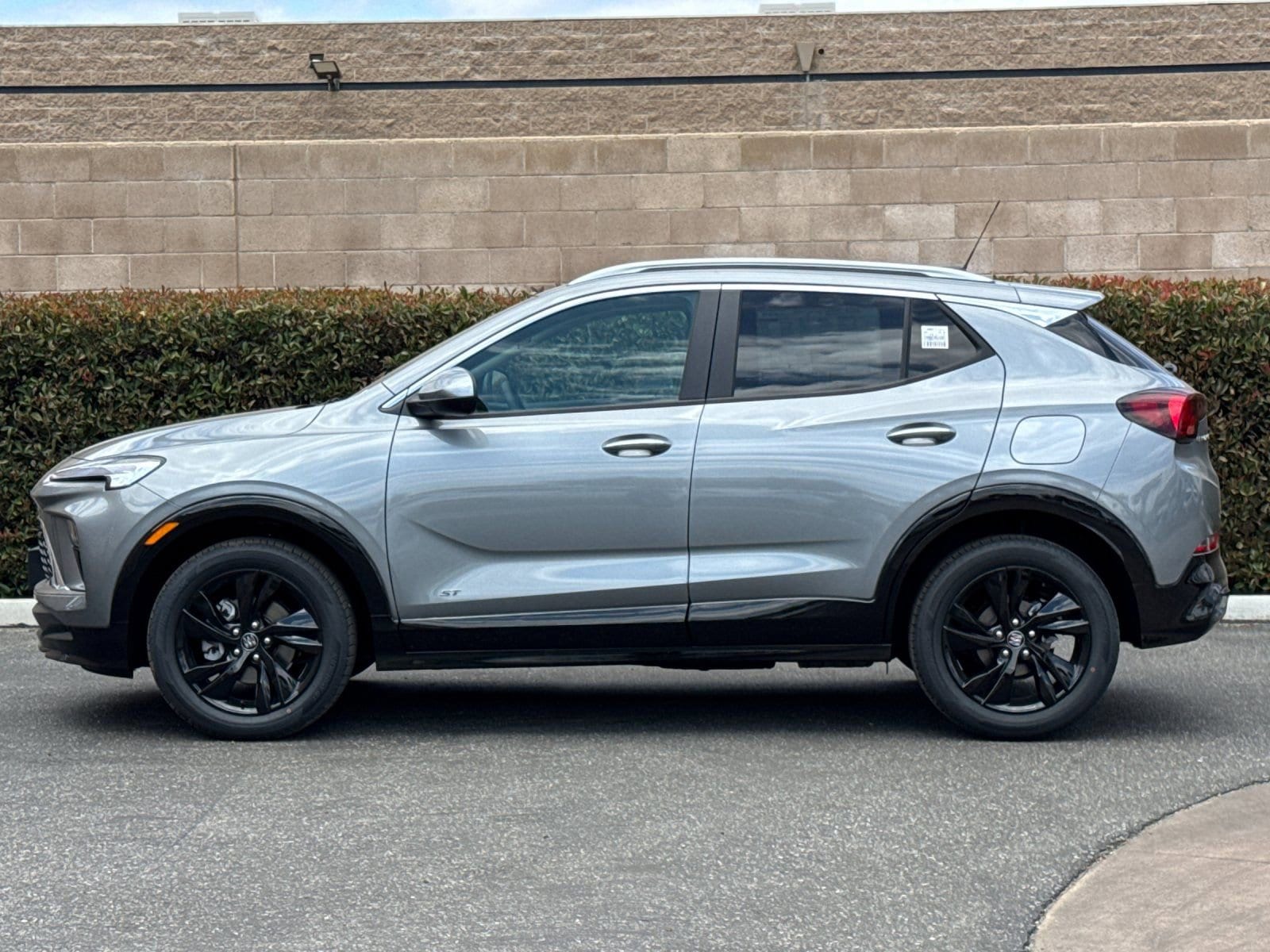 2026 Buick Encore GX Sport Touring photo 5