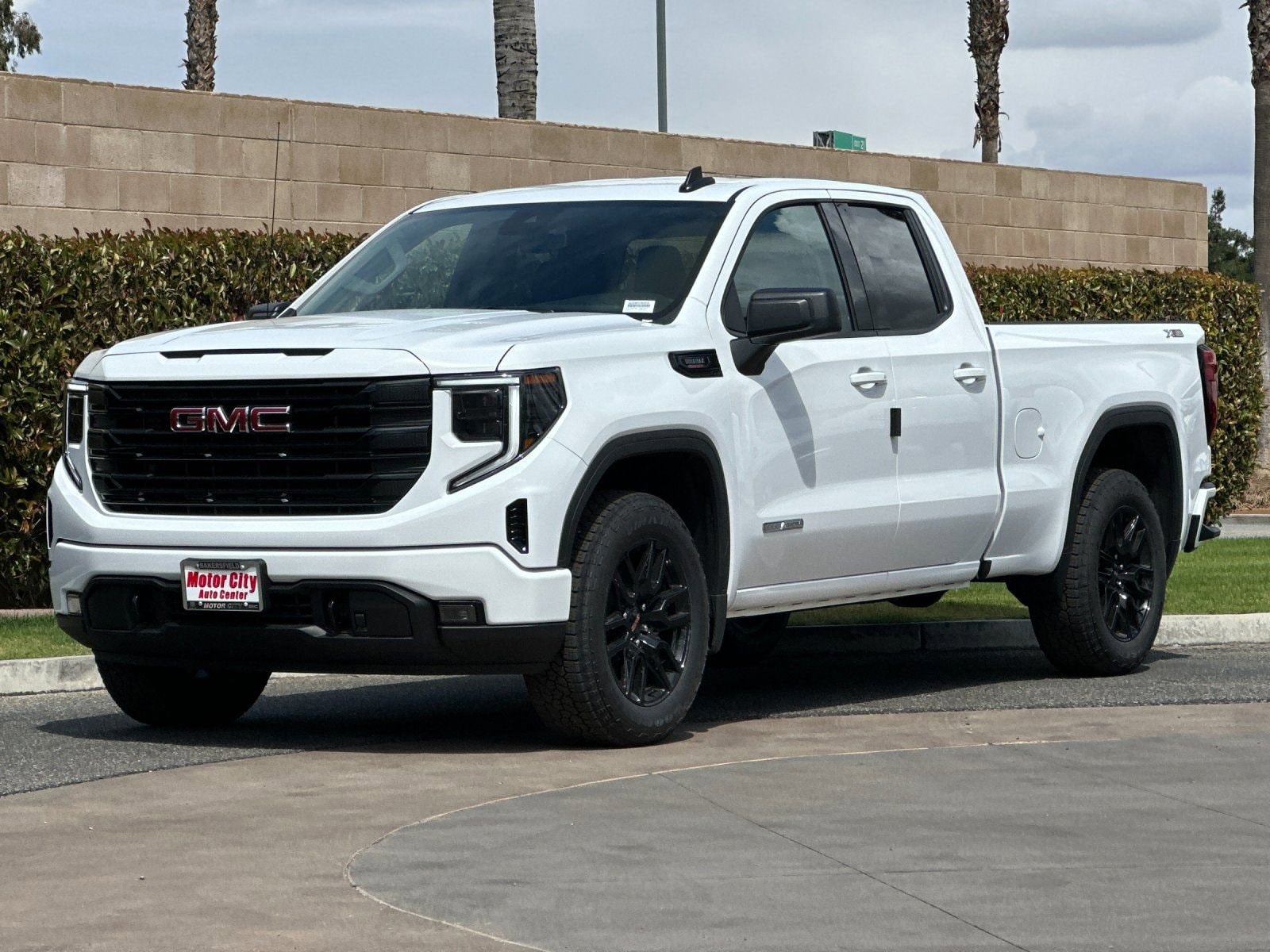 2026 GMC Sierra 1500 Elevation photo 6