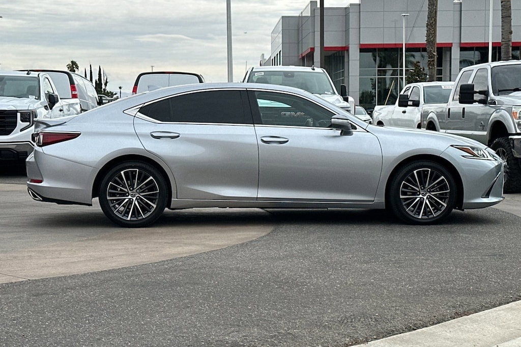 Used 2023 Lexus ES 350 Luxury Sedan