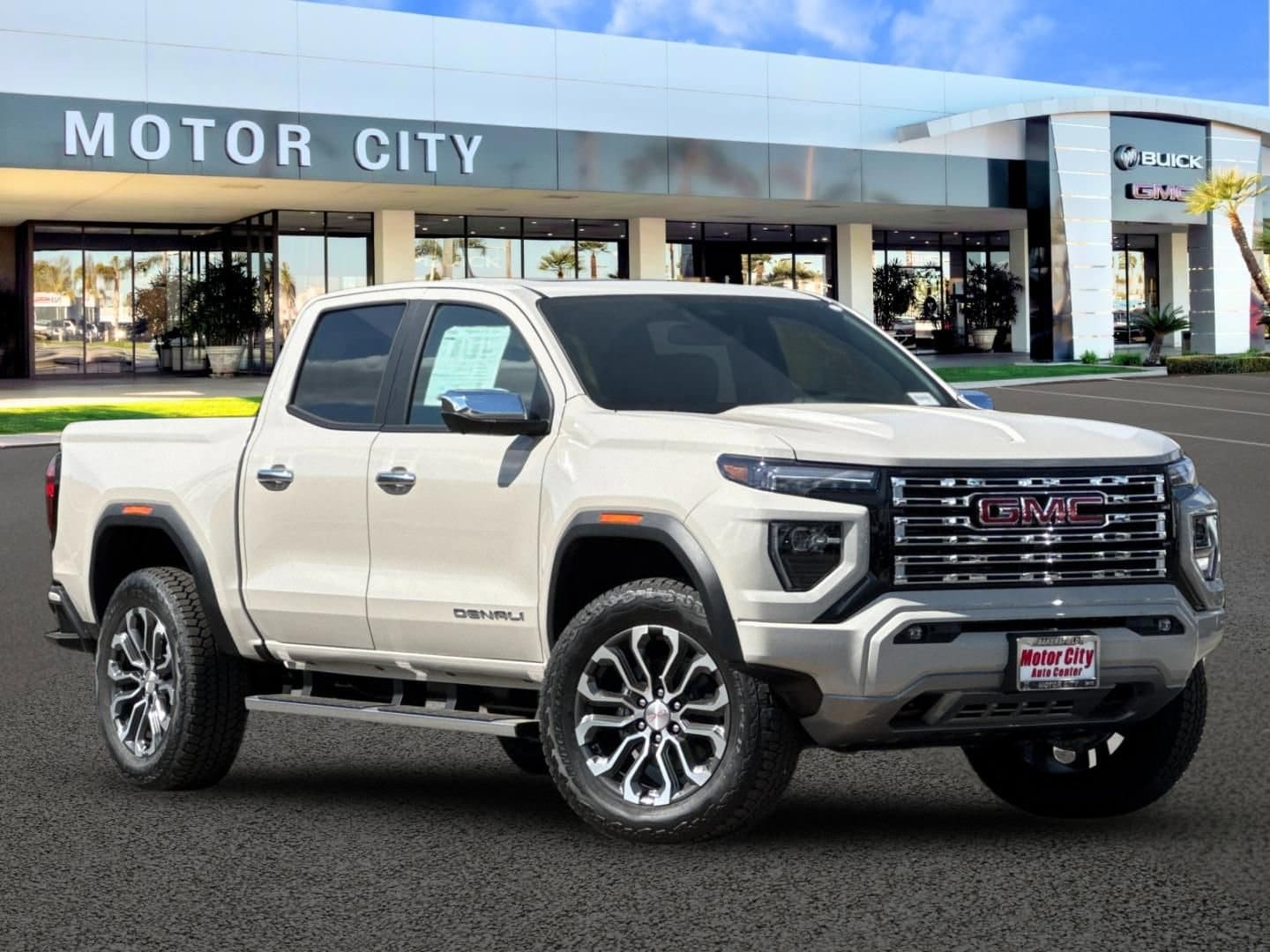 2026 GMC Canyon 4WD Denali Crew Cab Short Box's photo