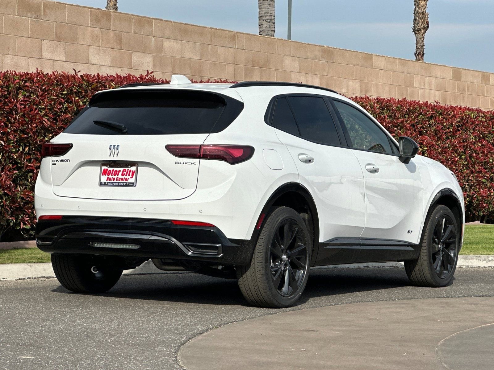 2026 Buick Envision Sport Touring photo 2