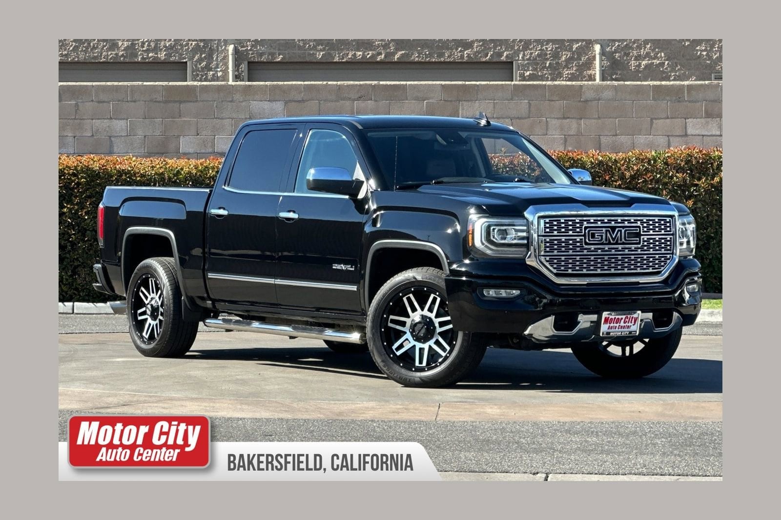 2018 GMC Sierra 4WD Crew Cab Short Box's photo