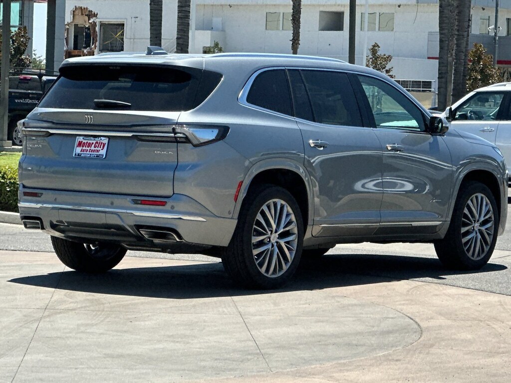 New 2026 Buick Enclave Avenir SUV