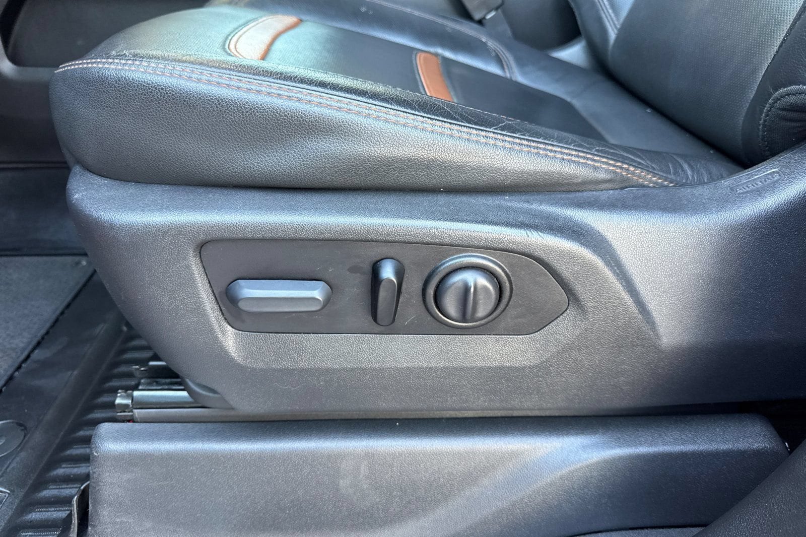 2021 GMC Sierra 1500 AT4 - Photo 12