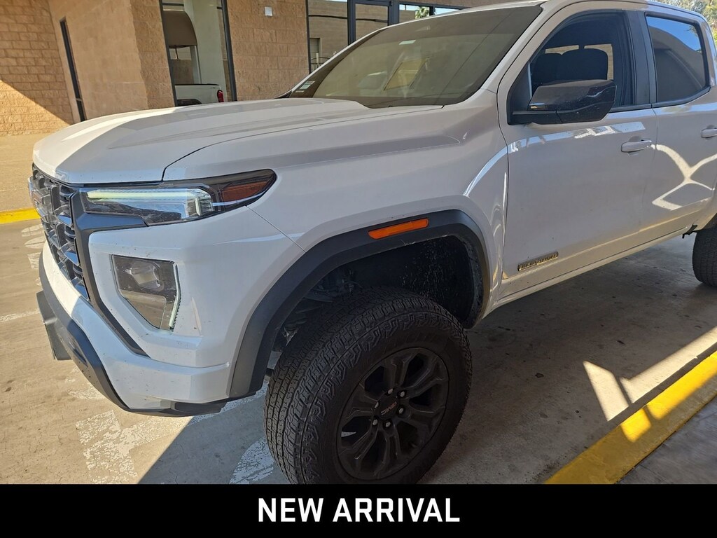 Used 2025 GMC Canyon Elevation Truck Crew Cab