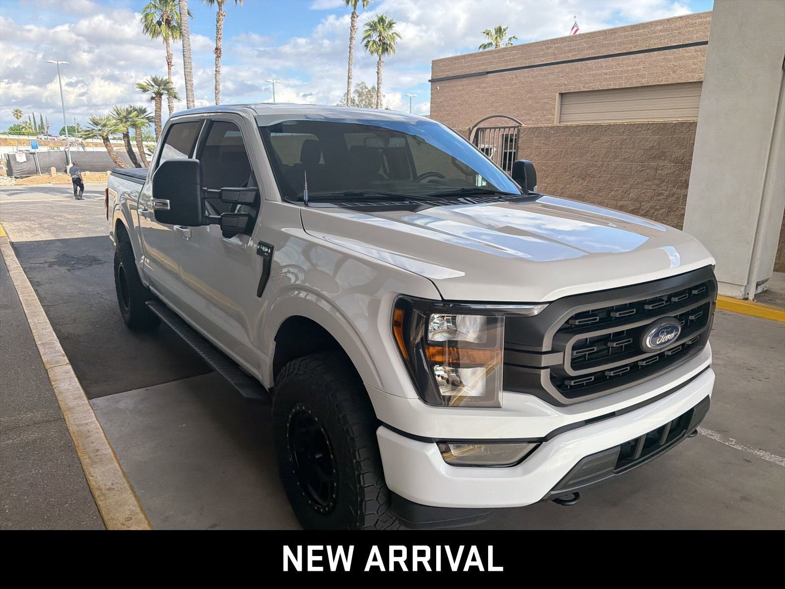 2023 Ford F-150 XL photo 2