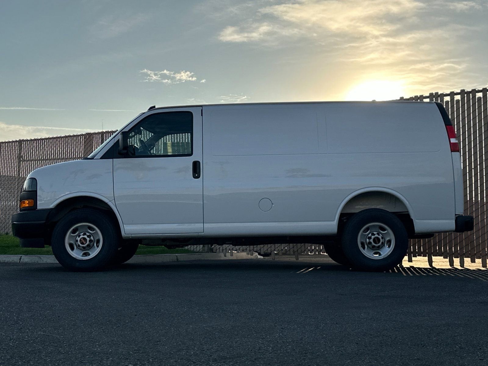 2025 GMC Savana Cargo Work Van photo 5