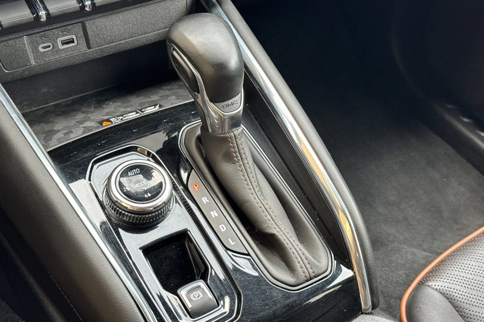 2023 GMC Canyon AT4 - Photo 21