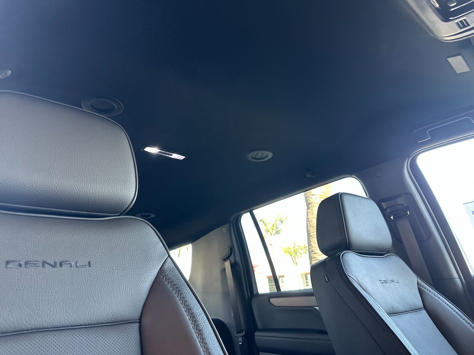 2027 GMC Yukon XL Denali - Photo 17