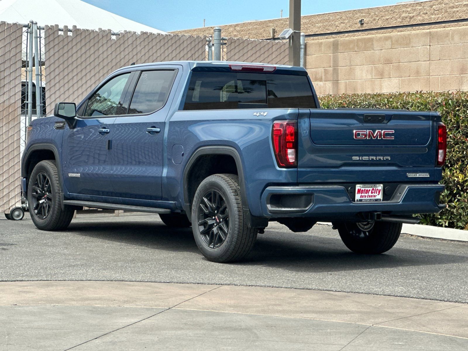 2026 GMC Sierra 1500 Elevation photo 4