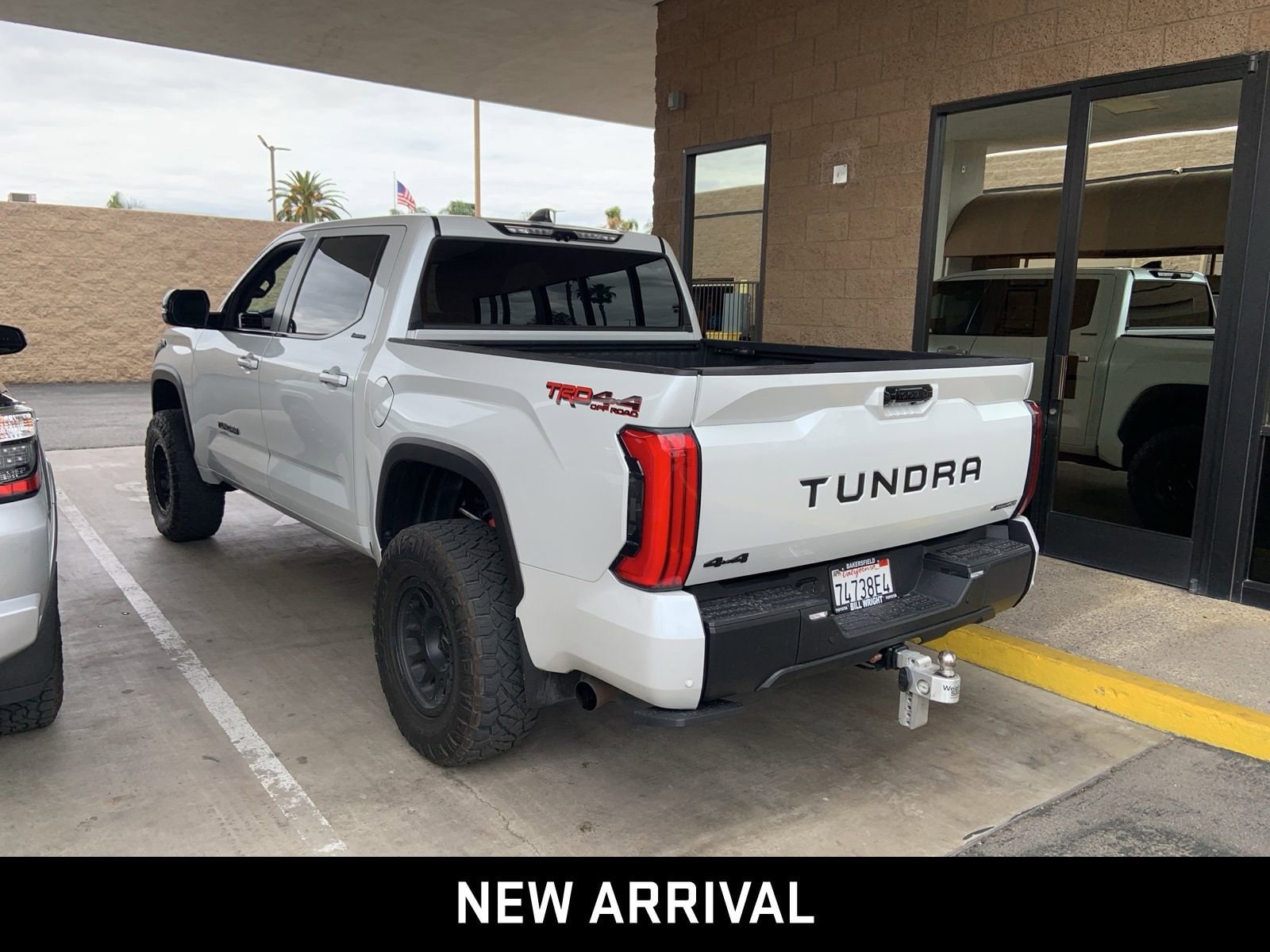 2025 Toyota Tundra 4WD Limited Hybrid photo 6