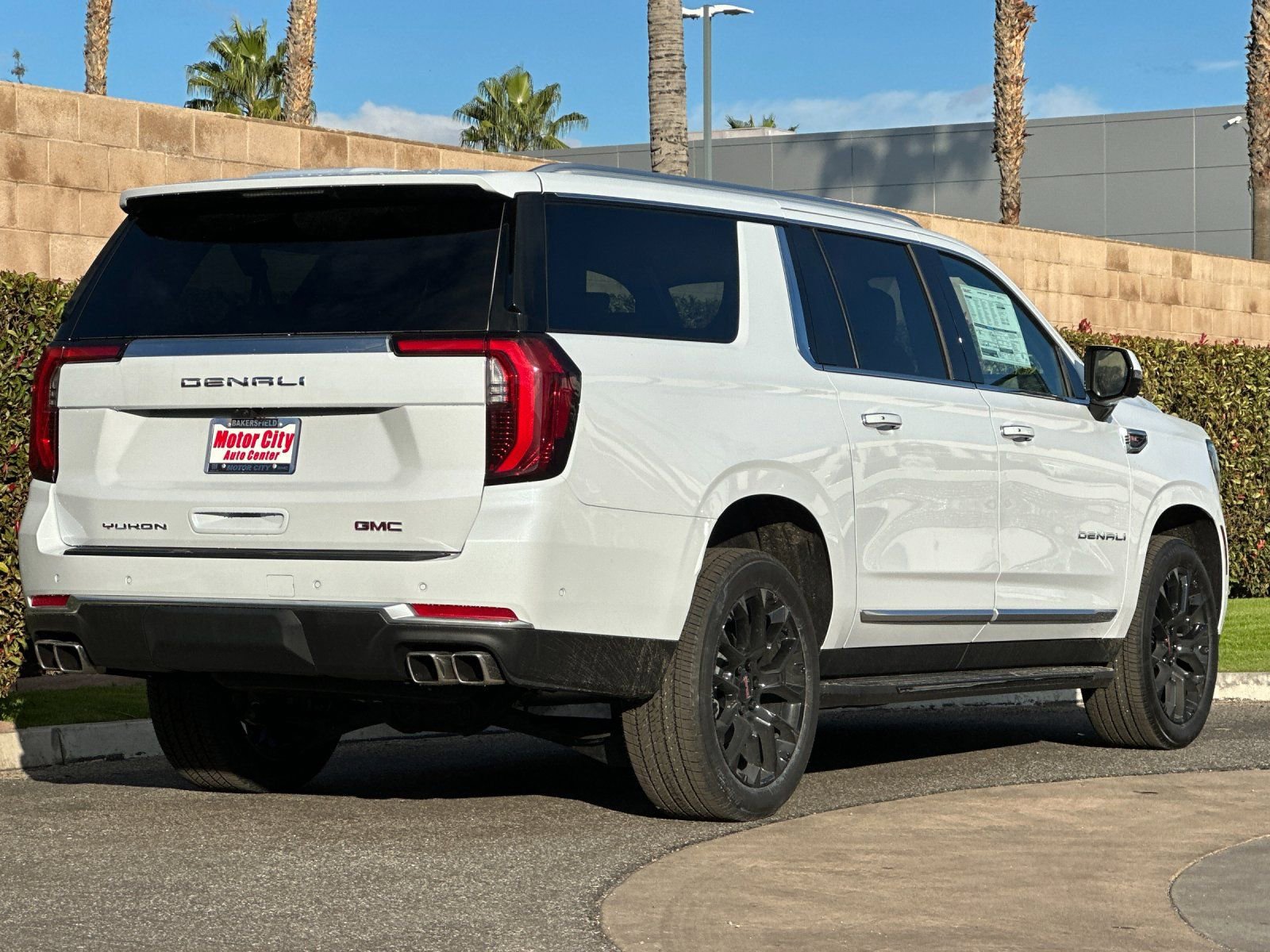 2026 Gmc Yukon XL Denali photo 4