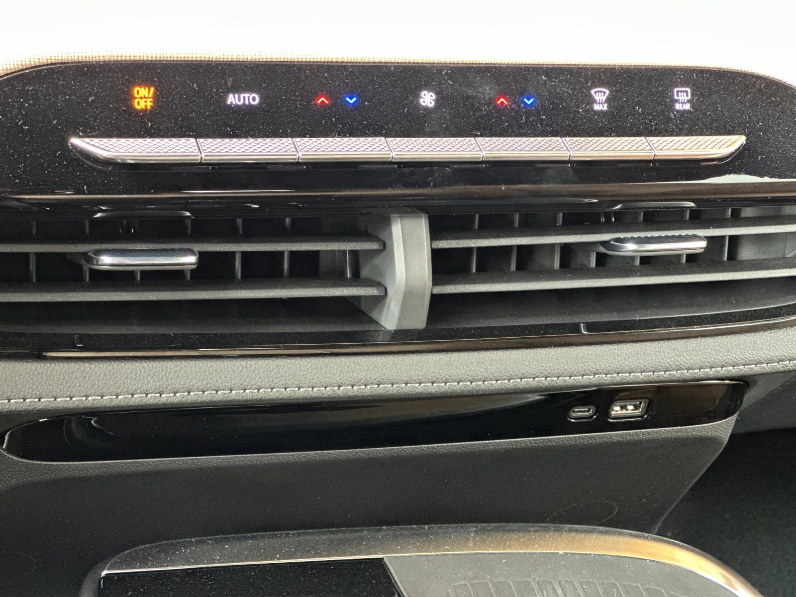 2026 Buick Enclave Preferred - Photo 22