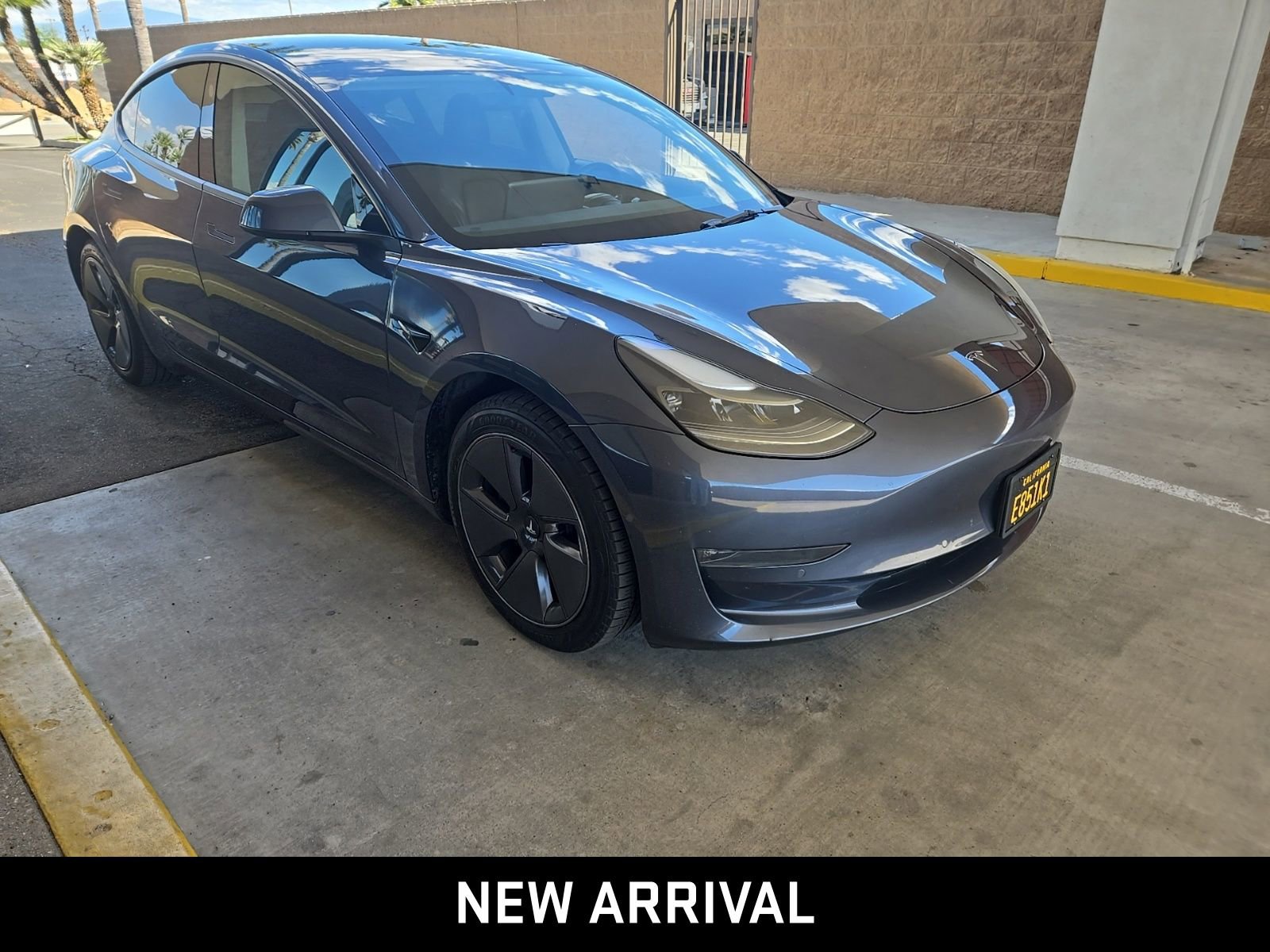 2022 Tesla Model 3 Long Range photo 3
