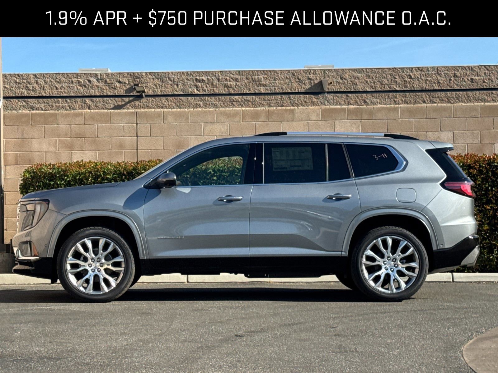 2026 GMC Acadia Denali photo 5