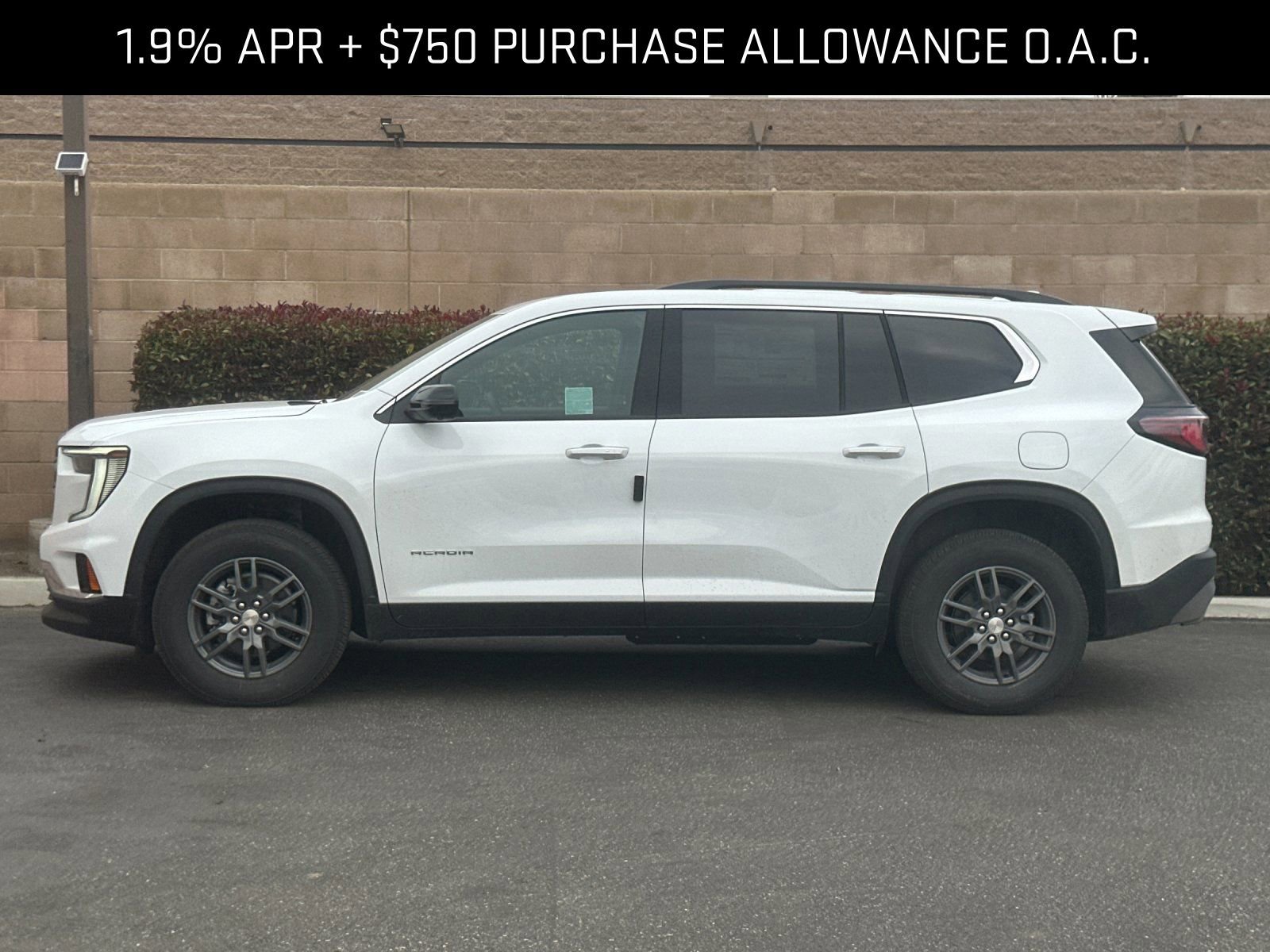 2026 GMC Acadia Elevation photo 5