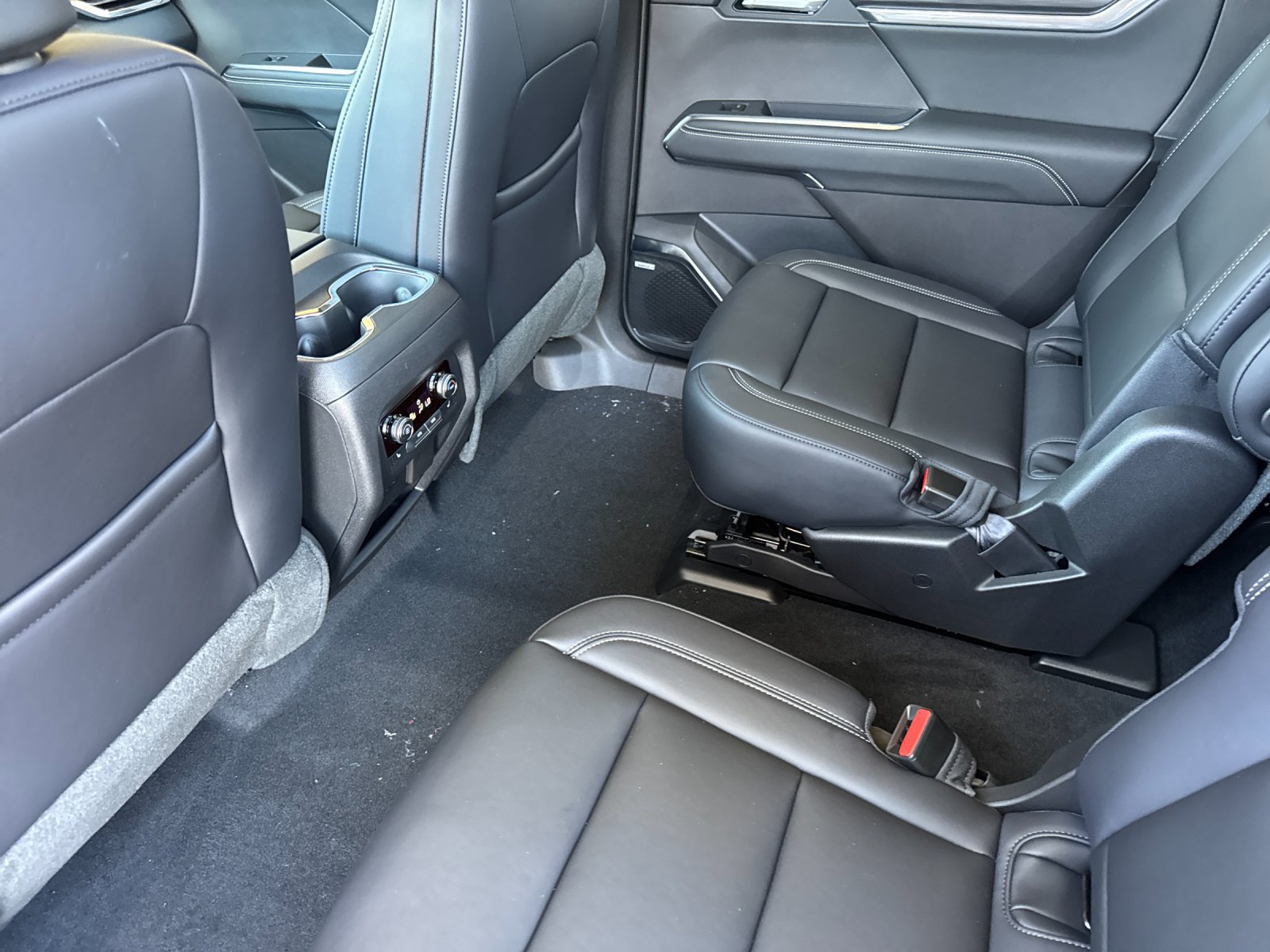 2027 GMC Acadia Elevation - Photo 11