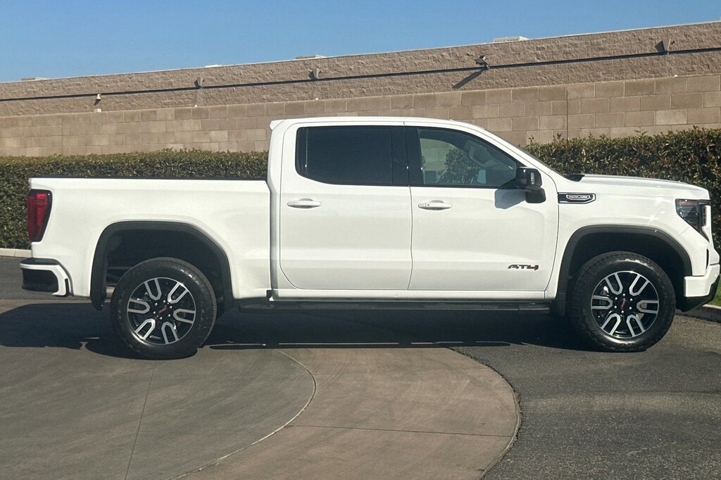 Used 2023 GMC Sierra 1500 AT4 Truck Crew Cab