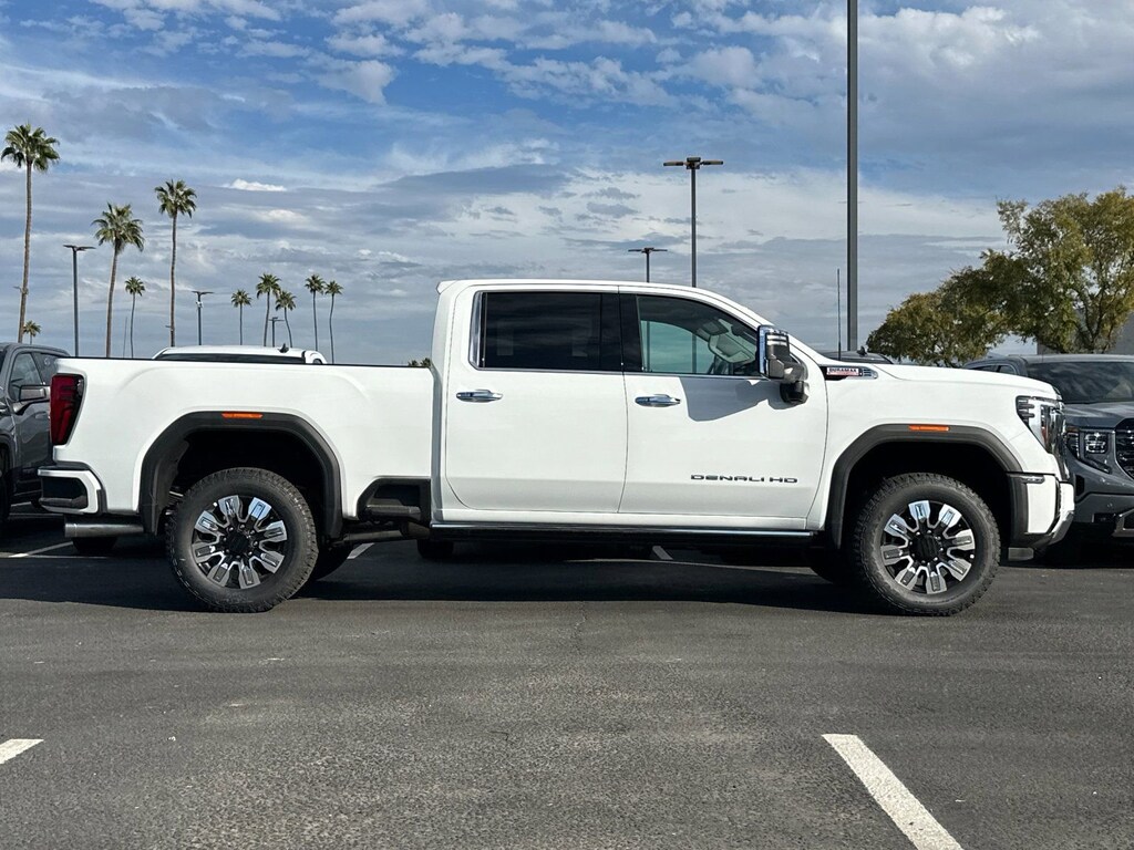 New 2025 GMC Sierra 2500 HD Denali Truck