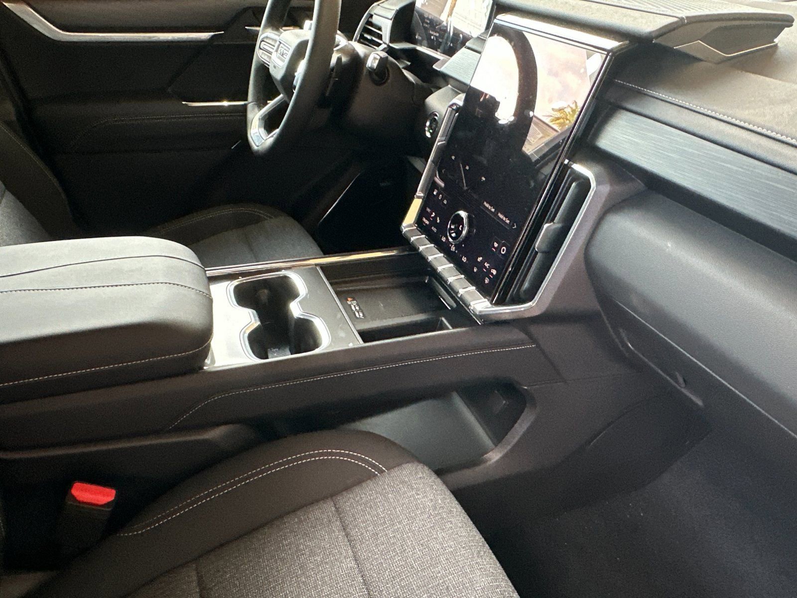 2026 GMC Acadia Elevation - Photo 16
