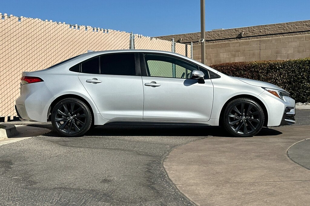 Used 2024 Toyota Corolla SE Sedan