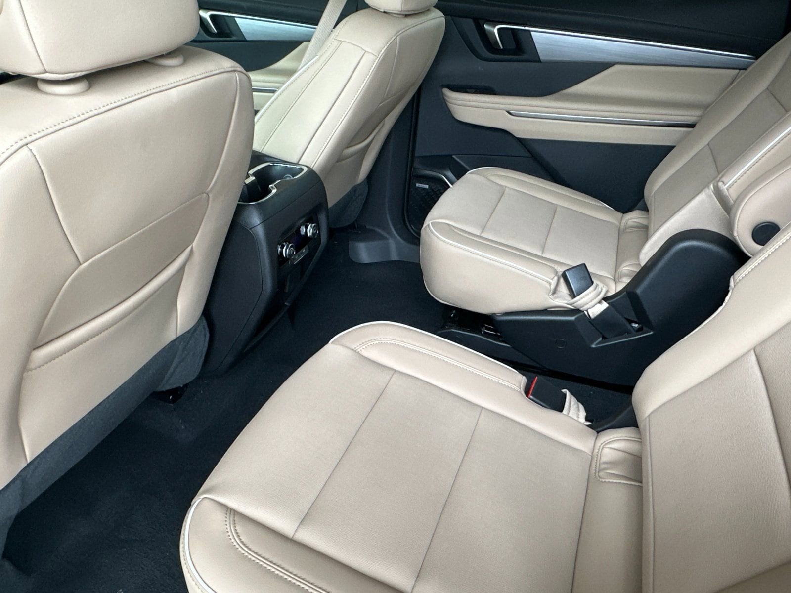 2026 Buick Enclave Preferred - Photo 12