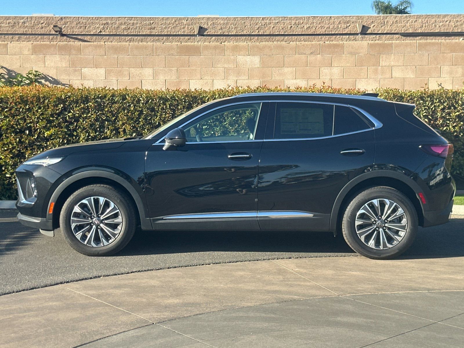 2025 Buick Envision Preferred photo 6