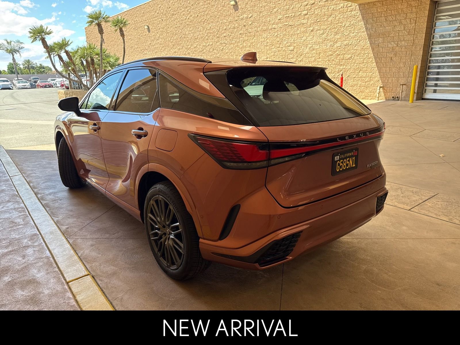 2023 LEXUS RX RX 500h F Sport Performance photo 4